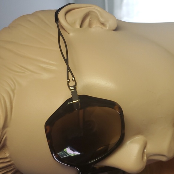 Coach C3445 Sculpted Signature Hexagon Sunglasses DARK TORTOISE (Last One) - Picture 10 of 15